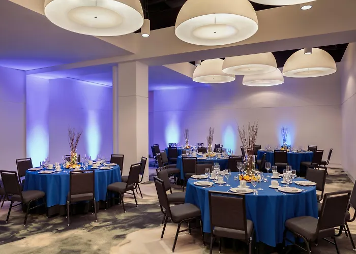 Hotel Indigo Atlanta Downtown By Ihg
